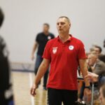 26.09.2020 Kielce. Piłka ręczna I liga. Mecz AZS UJK Kielce - SPR Wisła Sandomierz. Trener Wisły Adam Węgrzynowski / Jarosław Kubalski / Radio Kielce