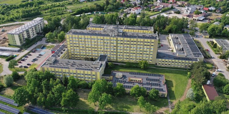 04.06.2020 Końskie. Widok na szpital / Jarosław Kubalski / Radio Kielce