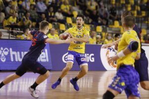 11.09.2020 Kielce. PGNiG Superliga. Mecz Łomża Vive Kielce - Sandra Spa Pogoń Szczecin. Alex Dujszebajew / Jarosław Kubalski / Radio Kielce