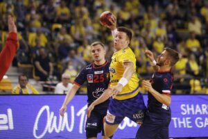 11.09.2020 Kielce. PGNiG Superliga. Mecz Łomża Vive Kielce - Sandra Spa Pogoń Szczecin. Michał Olejniczak / Jarosław Kubalski / Radio Kielce