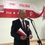 06.09.2020. Nowy Kamień. Obchody setnej rocznicy Bitwy Warszawskiej. Na zdjęciu: Krzysztof Czosnek - prezes Klubu Seniora w Nowym Kamieniu / Grażyna Szlęzak-Wójcik / Radio Kielce