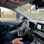 28.09.2020. Lipnik. Samochód elektryczny w gminie. Na zdjęciu Andrzej Grządziel - wójt gminy Lipnik / Emilia Sitarska / Radio Kielce