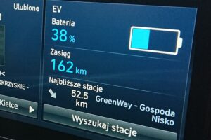 28.09.2020. Lipnik. Samochód elektryczny w gminie / Emilia Sitarska / Radio Kielce