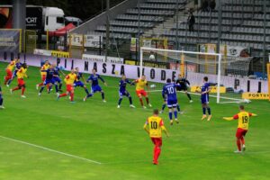 26.09.2020 Legnica. Mecz Miedź Legnica - Korona Kielce / Krzysztof Bujnowicz / Radio Kielce