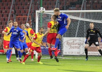 11.09.2020. Niepołomice. 3. kolejka Fortuna 1 ligi: Puszcza Niepołomice - Korona Kielce / Krzysztof Bujnowicz / Radio Kielce