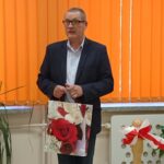 22.09.2020 Janik. Otwarcie po remoncie stołówki w Zespole Szkolno-Przedszkolnym. Na zdjęciu: Piotr Bek - przewodniczący rady miejskiej w Kunowie / Emilia Sitarska / Radio Kielce