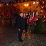 30.09.2020. Ostrowiec Św. Uroczystości upamiętniające pomordowanych ostrowczan we wrześniu 1942 roku. Na zdjęciu: poseł Andrzej Kryj. / Emilia Sitarska / Radio Kielce