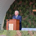 26.09.2020 Lipnik. Uroczystość przekazania nowego wozu strażackiego dla OSP Lipnik. Przemawia poseł Krzysztof Lipiec / Emilia Sitarska / Radio Kielce