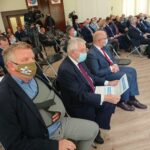 28.09.2020 Opatów. Konsultacje w sprawie strategii województwa świętokrzyskiego. Na zdjęciu (od lewej): senator Jarosław Rusiecki, poseł Krzysztof Lipiec, Tomasz Staniek - starosta opatowski / Emilia Sitarska / Radio Kielce