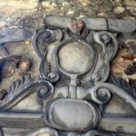 17.09.2020. Kąty Stare.Tablica epitafijna fundatora kaplicy zachowała się do dziś / ks. Witold Januś