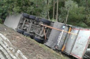 10.09.2020 Płaczków. Wypadek na drodze krajowej nr 42 / policja