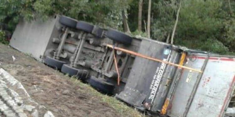 10.09.2020 Płaczków. Wypadek na drodze krajowej nr 42 / policja