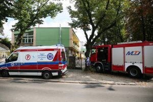 24.09.2020. Kielce. Alarm bombowy w Szkole Podstawowej Sióstr Nazaretanek / Wiktor Taszłow / Radio Kielce