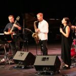 24.09.2020. Kielce. Festiwal Memorial To Miles. Kasia Osterczy Trio / Wiktor Taszlow / Radio Kielce