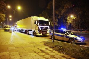 24.09.2020. Kielce. Wypadek na skrzyżowaniu ulic Warszawskiej, Świętokrzyskiej i Jesionowej / Wiktor Taszłow / Radio Kielce