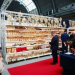 28.09.2020. Kielce. SACROEXPO - XXI Międzynarodowa Wystawa Budownictwa i Wyposażenia Kościołów, Sztuki Sakralnej i Dewocjonaliów / Wiktor Taszłow / Radio Kielce