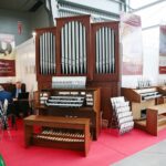 28.09.2020. Kielce. SACROEXPO - XXI Międzynarodowa Wystawa Budownictwa i Wyposażenia Kościołów, Sztuki Sakralnej i Dewocjonaliów / Wiktor Taszłow / Radio Kielce