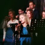 28.09.2020. Kielce. SACROEXPO - XXI Międzynarodowa Wystawa Budownictwa i Wyposażenia Kościołów, Sztuki Sakralnej i Dewocjonaliów. Na zdjęciu: Gabriela Chrząszcz / Wiktor Taszłow / Radio Kielce