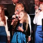 28.09.2020. Kielce. SACROEXPO - XXI Międzynarodowa Wystawa Budownictwa i Wyposażenia Kościołów, Sztuki Sakralnej i Dewocjonaliów. Na zdjęciu: Gabriela Chrząszcz / Wiktor Taszłow / Radio Kielce