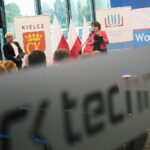 01.09.2020. Kielce. Wojewódzkie uroczystości rozpoczęcia roku szkolnego. Przemawia Katarzyna Nowacka - świętokrzyski wicekurator oświaty / Wiktor Taszłow / Radio Kielce