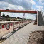 03.09.2020 Bilcza. Kładka dla pieszych nad rozbudowywaną drogą krajową nr 73 / Wiktor Taszłow / Radio Kielce