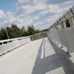 03.09.2020 Bilcza. Kładka dla pieszych nad rozbudowywaną drogą krajową nr 73 / Wiktor Taszłow / Radio Kielce