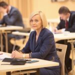 07.09.2020. Kielce. Sesja Sejmiku Województwa Świętokrzyskiego. Na zdjęciu: Renata Janik - wicemarszałek województwa świętokrzyskiego / Wiktor Taszłow / Radio Kielce