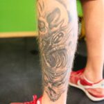 07.09.2020. Kielce. Grzegorz Tkaczyk prezentuje swoje tatuaże / Wiktor Taszłow / Radio Kielce