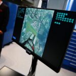 09.09.2020. Kielce. Międzynarodowy Salon Przemysłu Obronnego. Symulator skoków spadochronowych / Wiktor Taszłow / Radio Kielce