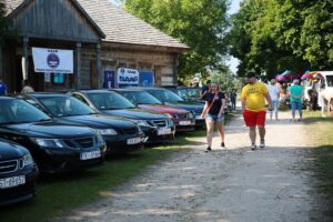 13.09.2020. Tokarnia. 14. Świętokrzyski Zlot Motocykli SHL i Pojazdów Zabytkowych im. Ryszarda Mikurdy / Wiktor Taszłow / Radio Kielce