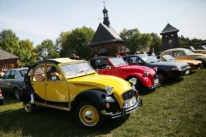 13.09.2020. Tokarnia. 14. Świętokrzyski Zlot Motocykli SHL i Pojazdów Zabytkowych im. Ryszarda Mikurdy / Wiktor Taszłow / Radio Kielce