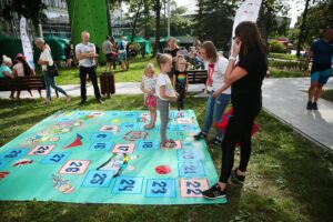 13.09.2020. Kielce. Rodzinny piknik „Wojewoda Dzieciom - Stacja Zabawa” / Wiktor Taszłow / Radio Kielce