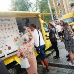 13.09.2020. Kielce. Festiwal food trucków / Wiktor Taszłow / Radio Kielce