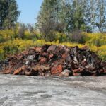 14.09.2020. Nowiny. Sprzątanie składowiska niebezpiecznych odpadów / Wiktor Taszłow / Radio Kielce