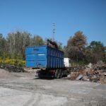 14.09.2020. Nowiny. Sprzątanie składowiska niebezpiecznych odpadów / Wiktor Taszłow / Radio Kielce