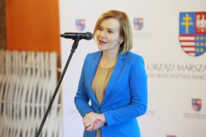 14.09.2020. Kielce. Wręczenie nagród laureatom konkursu "Dobry bo Polski". Na zdjęciu: Anna Krupka - wiceminister sportu / Wiktor Taszłow / Radio Kielce