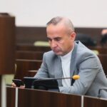 17.09.2020. Kielce. Sesja rady miasta. Na zdjęciu: Piotr Kisiel / Wiktor Taszłow / Radio Kielce