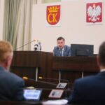 17.09.2020. Kielce. Sesja rady miasta. Na zdjęciu: Kamil Suchański - przewodniczący Rady Miasta Kielce / Wiktor Taszłow / Radio Kielce