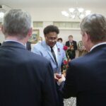 18.09.2020. Kielce. Wręczenie odznaczeń za zasługi w działalności na rzecz zwalczania zagrożeń biologicznych. Na zdjęciu: Murwan Hassan – lekarz / Wiktor Taszłow / Radio Kielce