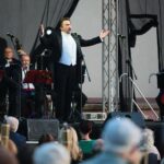 19.09.2020. Busko-Zdrój. Koncert Pięciu Tenorów wieńczący XXVI Międzynarodowy Festiwal Muzyczny imienia Krystyny Jamroz. Na zdjęciu: Dariusz Stachura / Wiktor Taszlow / Radio Kielce