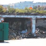 21.09.2020. Kielce. Sprzątanie terenu po pożarze Lidla / Wiktor Taszłow / Radio Kielce