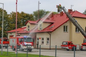 22.10.2020. Sędziszów. OSP otrzymała nowoczesny pojazd / Gmina Sędziszów