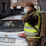 14.10.2020. Kielce. Wspólne patrole policji i żołnierzy z 10. Świętokrzyskiej Brygady Obrony Terytorialnej / 10. Świętokrzyska Brygady Obrony Terytorialnej