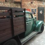 Końskie. Kolekcja zabytkowych samochodów Adama Kwiela. Na zdjęciu: 1939 Ford typ 922A / archiwum Adam Kwiel