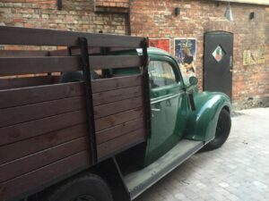 Końskie. Kolekcja zabytkowych samochodów Adama Kwiela. Na zdjęciu: 1939 Ford typ 922A / archiwum Adam Kwiel