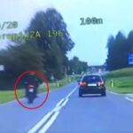 Motocyklista podczas niebezpiecznej ucieczki przed radiowozem / Policja Świętokrzyska