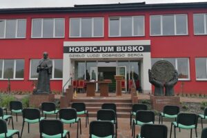 02.10.2020. Busko-Zdrój. Hospicjum / Marta Gajda / Radio Kielce