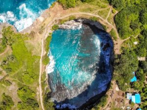 Indonezja. Nusa Penida / Travelstory.pl