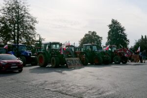 07.10.2020. Protest rolników na drodze krajowej nr 9 / Emilia Sitarska / Radio Kielce