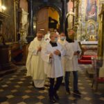 22.10.2020 Sandomierz. Modlitwa za zmarłych prałatów i kanoników kapituły w Sandomierzu / ks Wojciech Kania